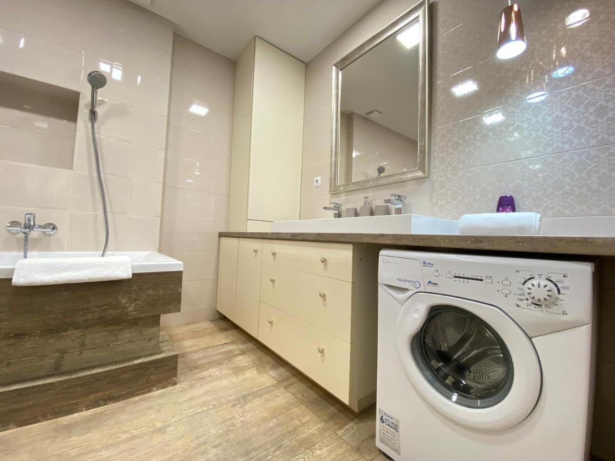 Ground Floor Park Bestern Сегед Екстериор снимка