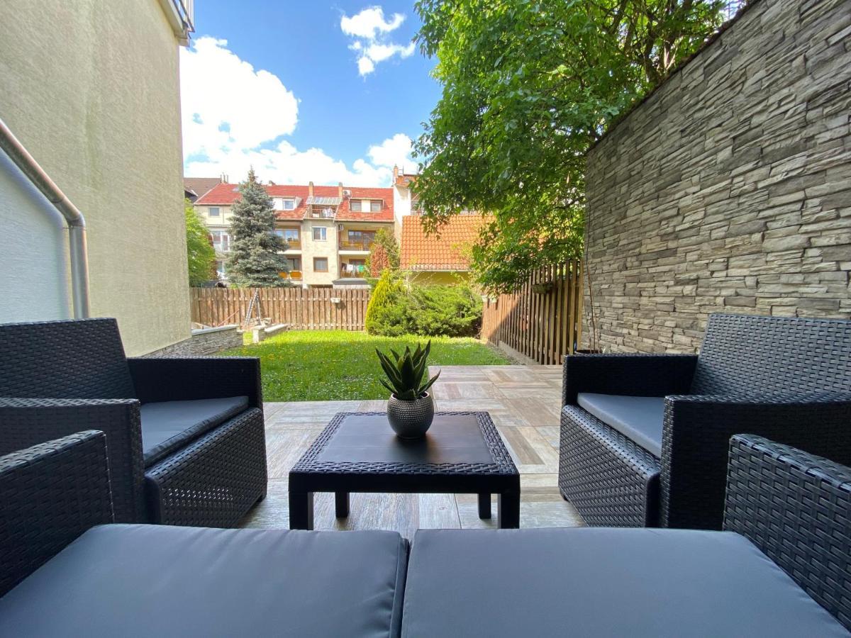 Ground Floor Park Bestern Сегед Екстериор снимка
